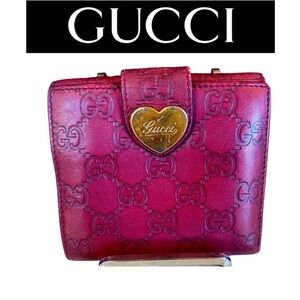 GUCCI Redish-Pink Guccisima Heart 🩷 Flap French Wallet, EUC